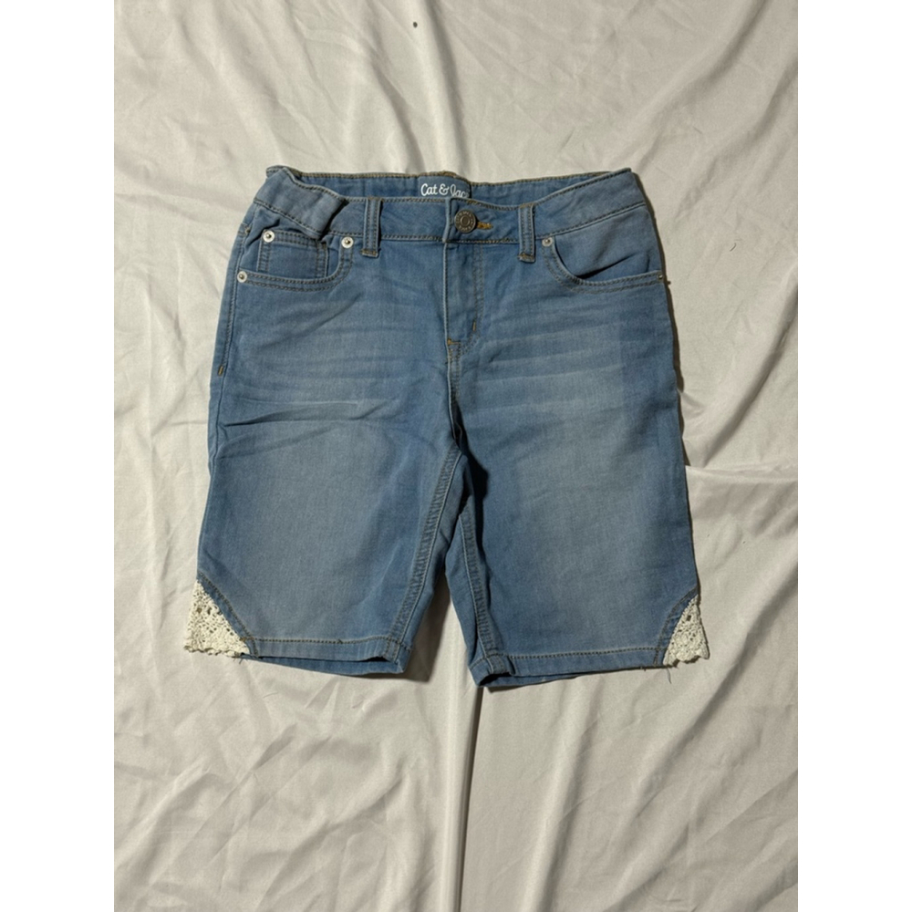 Girls Cat & Jack Bermuda Shorts Size L (10/12) Blue Denim with Lace